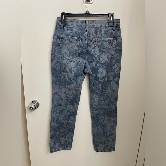 Laurie Felt Petite Floral Relaxed Straight Jeans Medium A4718210 - Picture 9 of 9